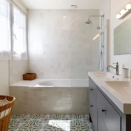 Charme De La De Port Lin By Interhome